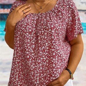 (NWOT)SHEIN Curve Red & White Ditsy Floral Print Top 5x